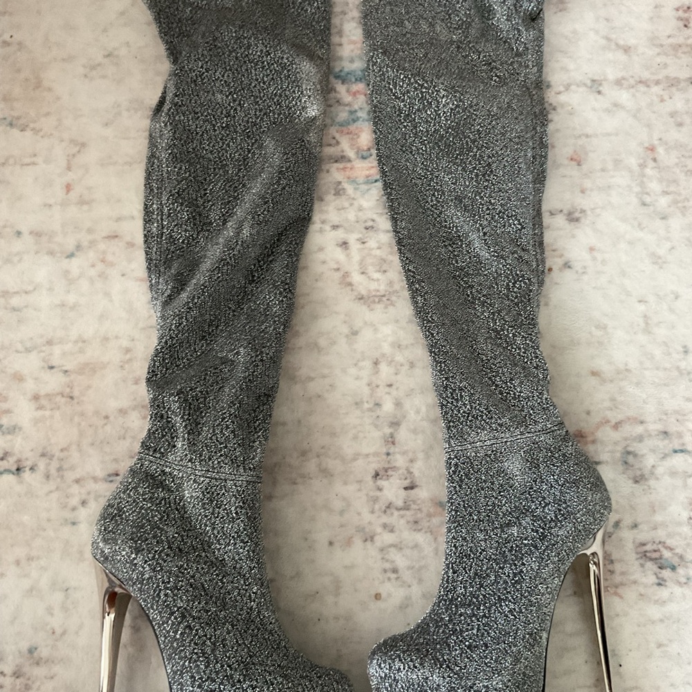 Chic Silver Over-the-Knee Boots